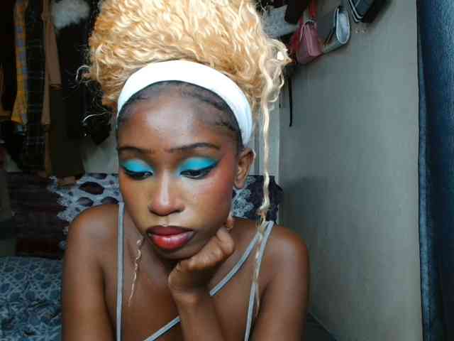 Boughie-birdy webcam