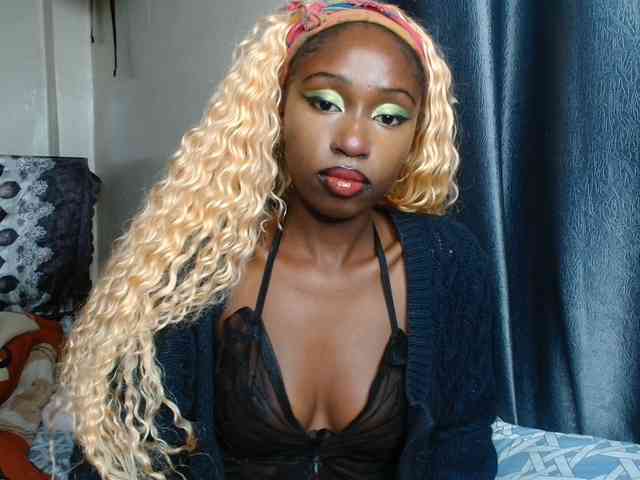 Boughie-birdy webcam