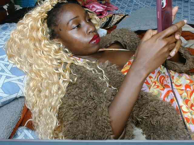 Boughie-birdy webcam