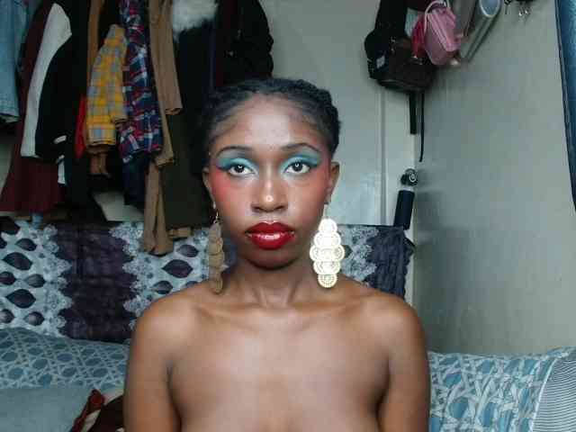 Boughie-birdy webcam