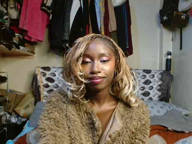 Boughie-birdy webcam