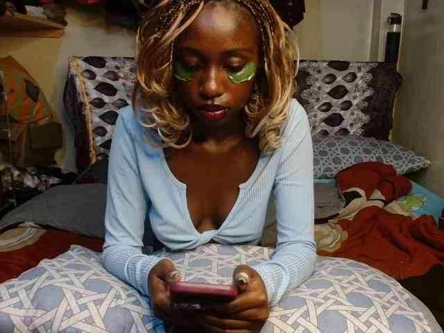 Boughie-birdy webcam