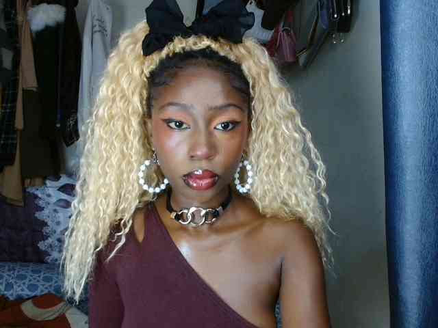 Boughie-birdy webcam