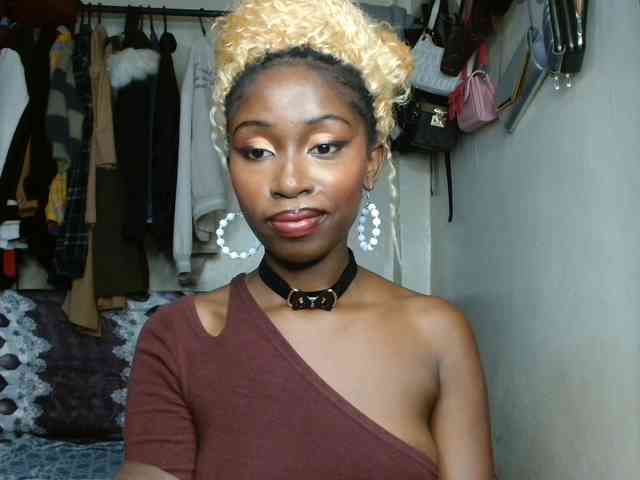 Boughie-birdy webcam