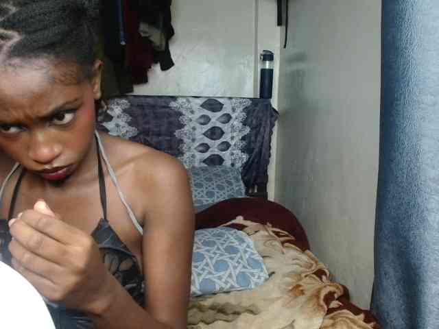 Boughie-birdy webcam