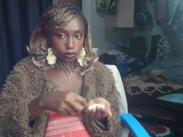 Boughie-birdy webcam