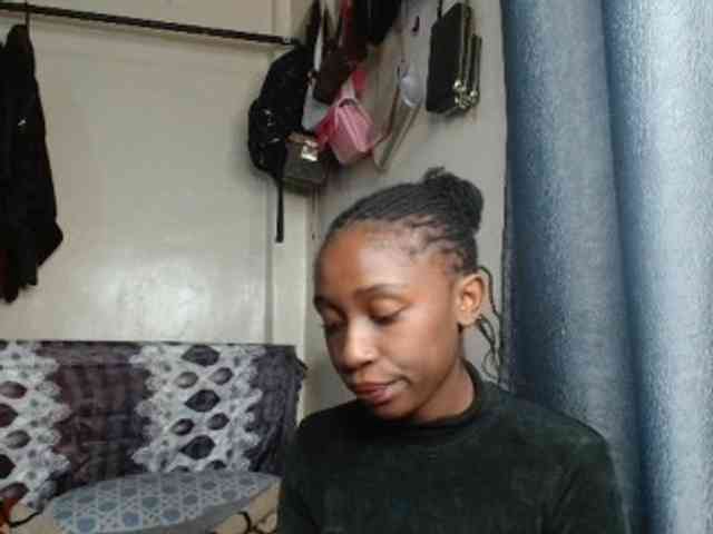 Boughie-birdy webcam