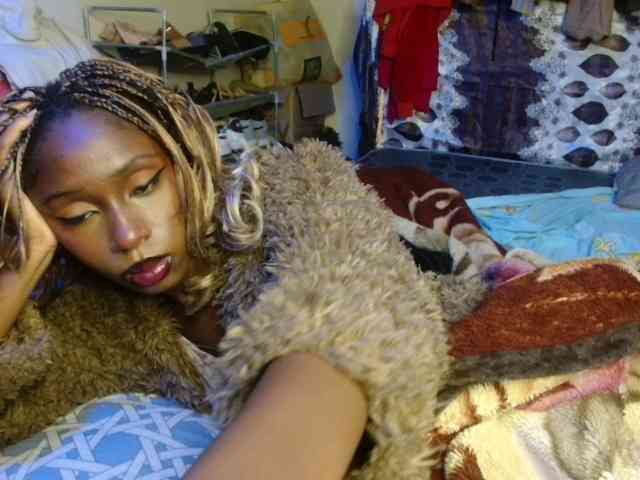 Boughie-birdy webcam