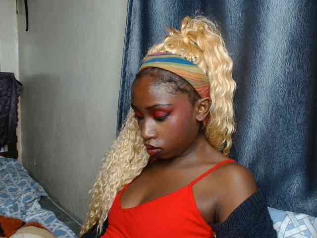 Boughie-birdy webcam