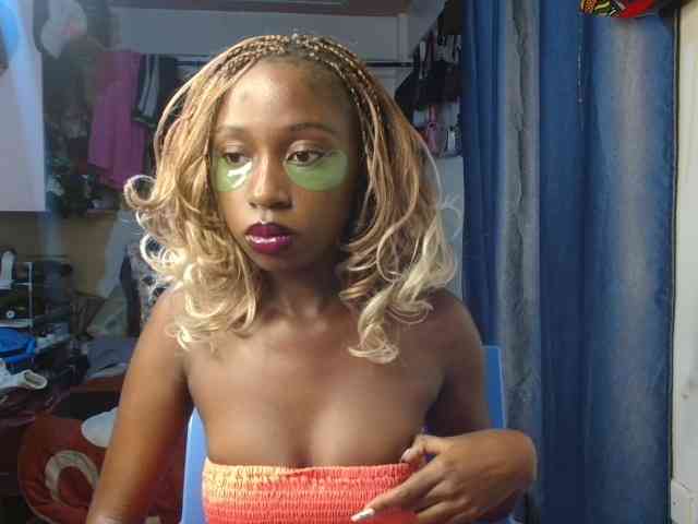 Boughie-birdy webcam