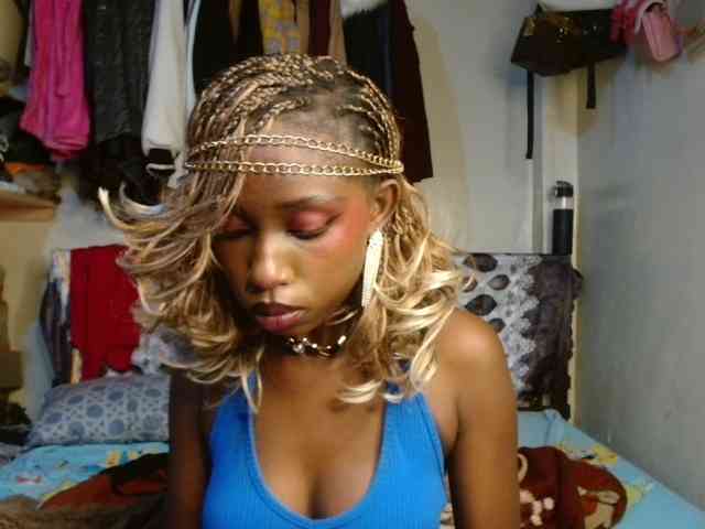 Boughie-birdy webcam