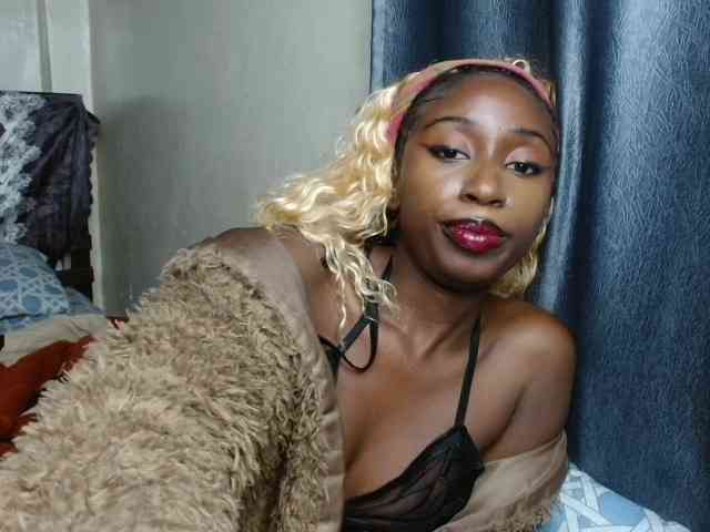 Boughie-birdy webcam