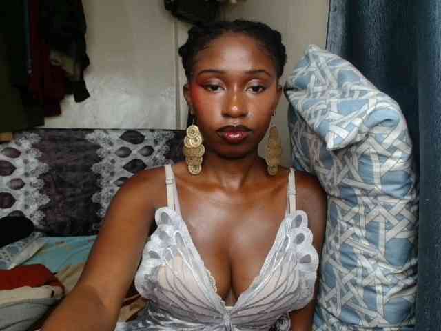Boughie-birdy webcam