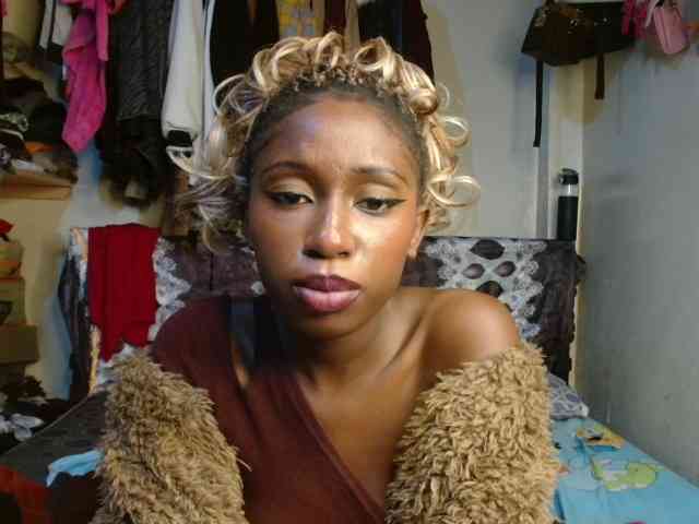 Boughie-birdy webcam