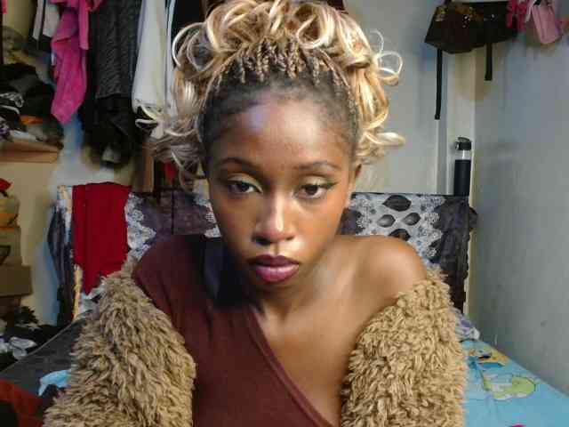Boughie-birdy webcam