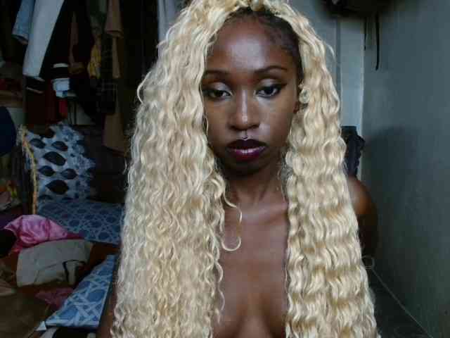 Boughie-birdy webcam
