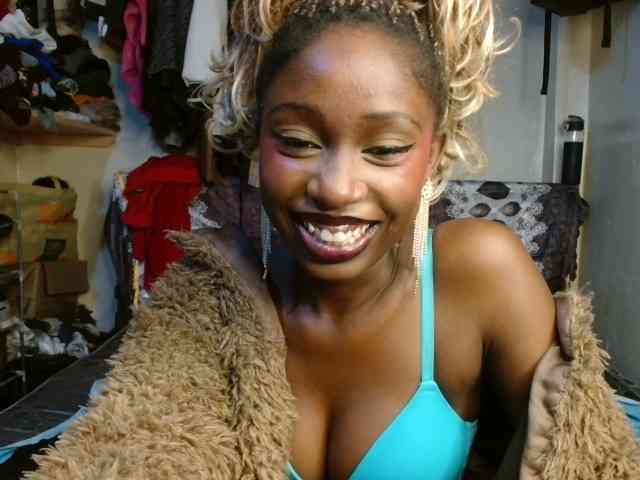 Boughie-birdy webcam