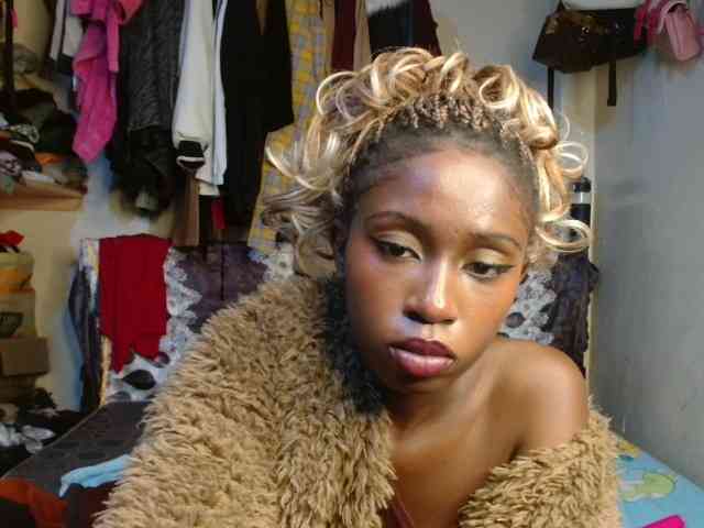 Boughie-birdy webcam