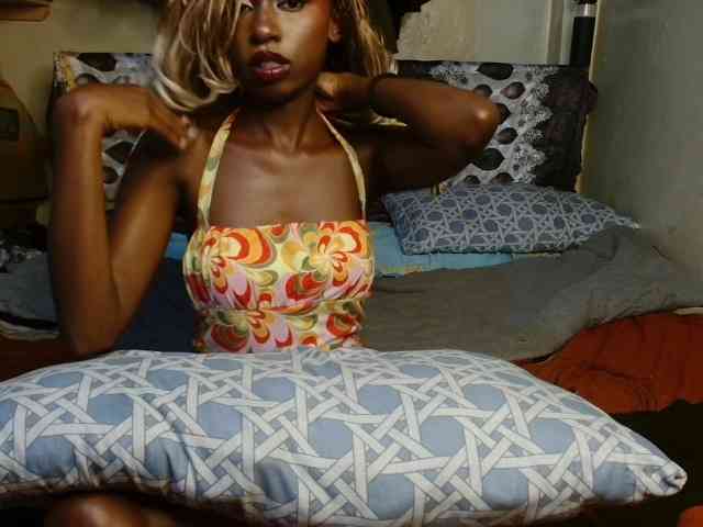 Boughie-birdy webcam