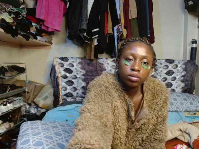 Boughie-birdy webcam