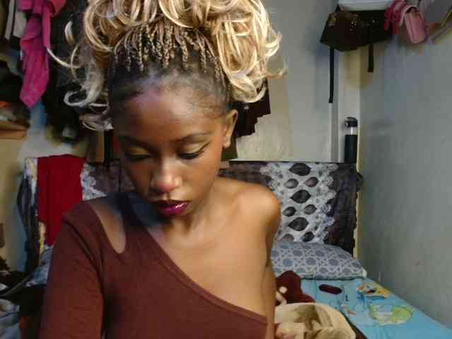Boughie-birdy webcam