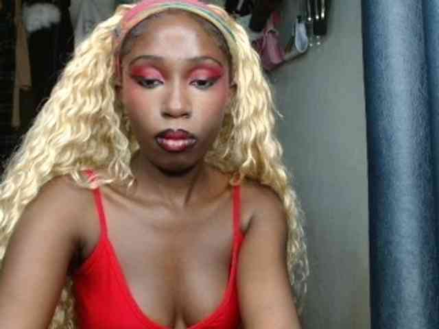 Boughie-birdy webcam