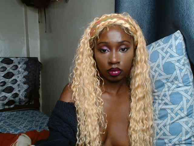 Boughie-birdy webcam