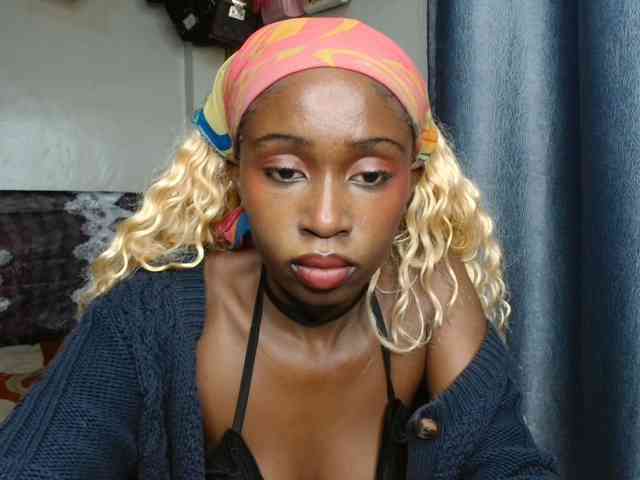 Boughie-birdy webcam