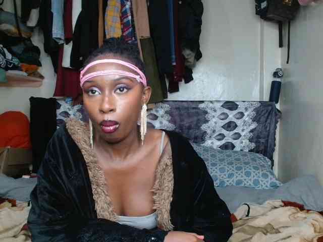Boughie-birdy webcam