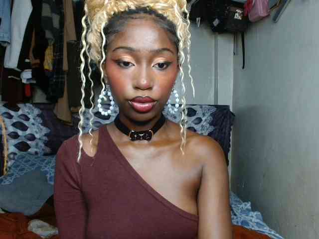 Boughie-birdy webcam