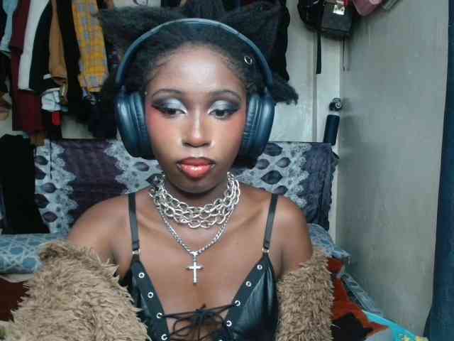 Boughie-birdy webcam