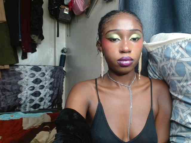 Boughie-birdy webcam