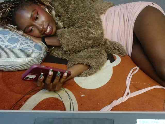 Boughie-birdy webcam
