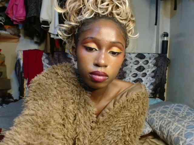 Boughie-birdy webcam
