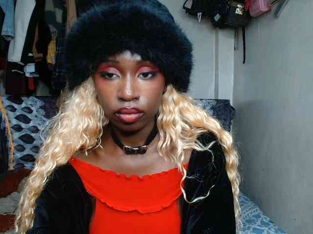 Boughie-birdy webcam