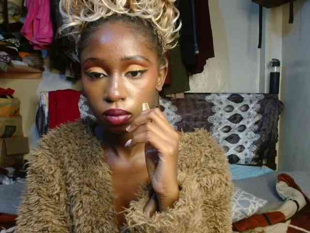 Boughie-birdy webcam