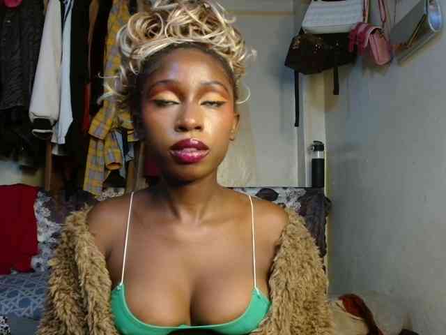 Boughie-birdy webcam