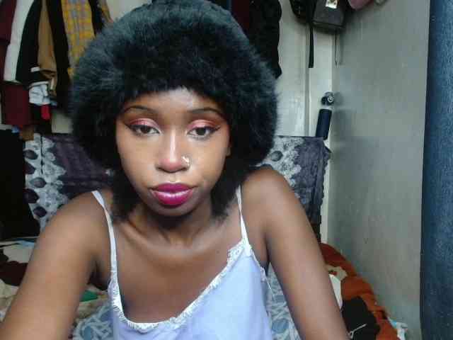 Boughie-birdy webcam