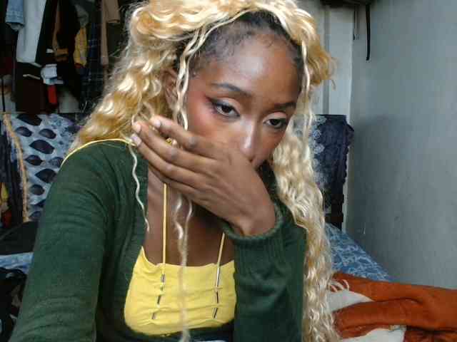 Boughie-birdy webcam