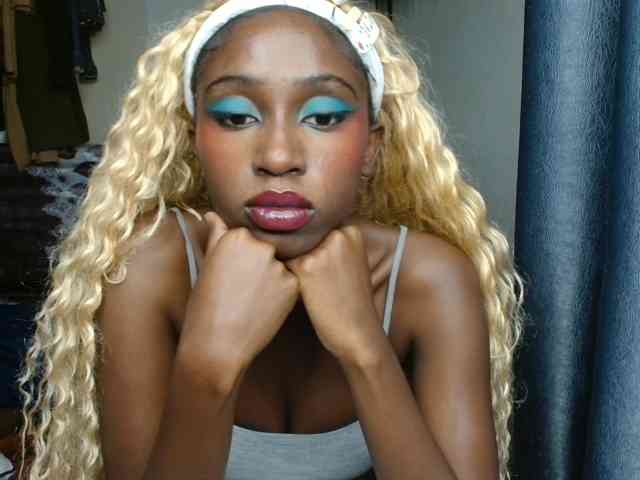 Boughie-birdy webcam