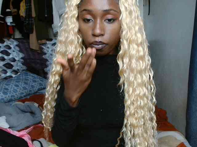 Boughie-birdy webcam