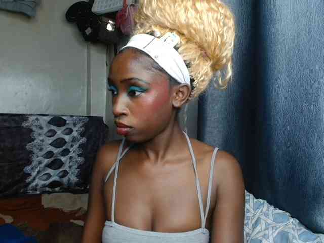 Boughie-birdy webcam