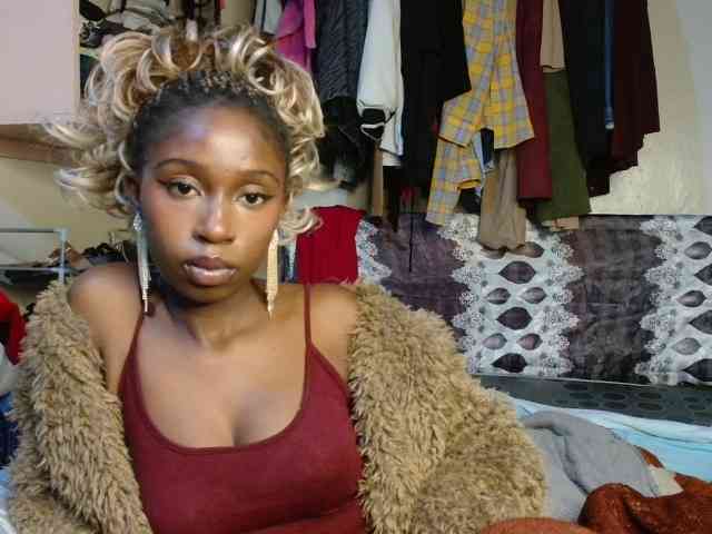 Boughie-birdy webcam