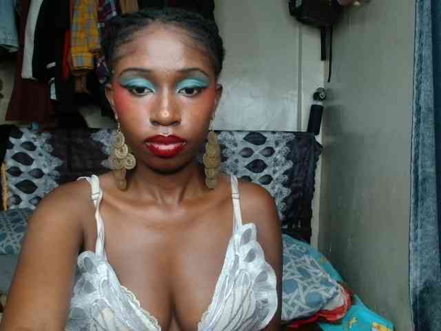 Boughie-birdy webcam