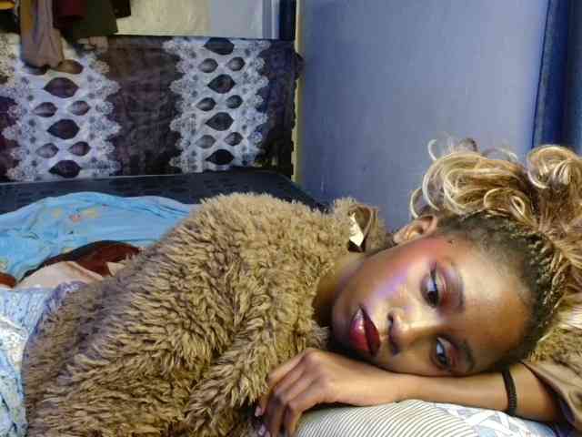 Boughie-birdy webcam