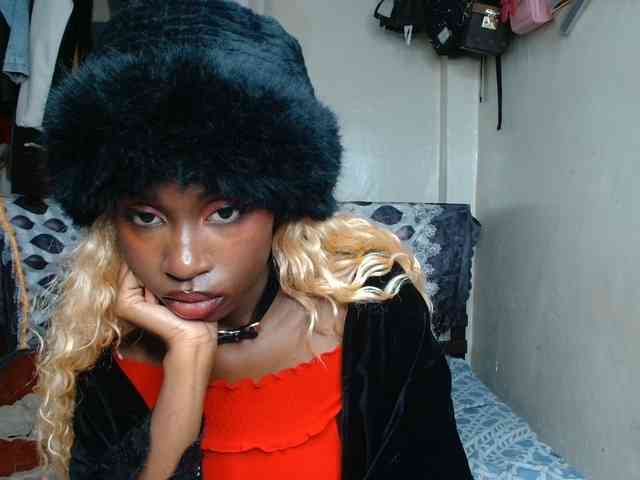 Boughie-birdy webcam