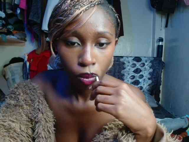 Boughie-birdy webcam