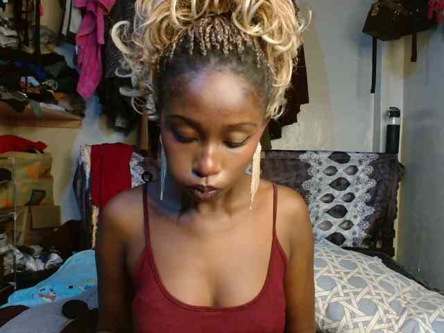 Boughie-birdy webcam