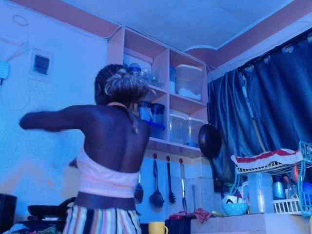 Boughie-birdy webcam