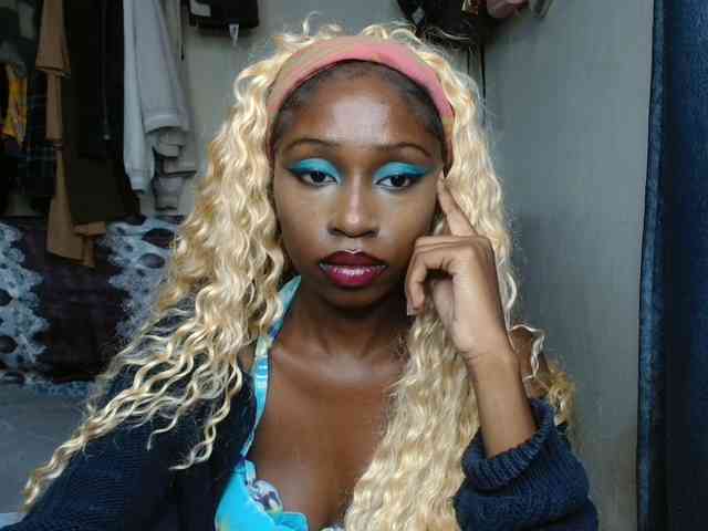 Boughie-birdy webcam